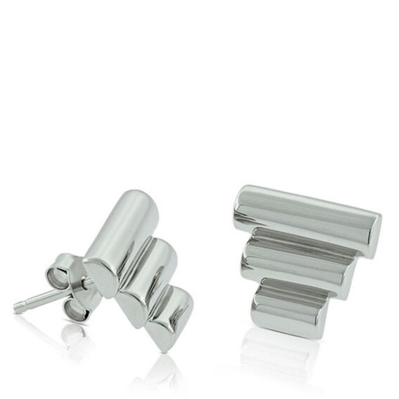 ๐ Ben Bridge: Lisa Bridge Mountain Earrings - Picture 1 of 8